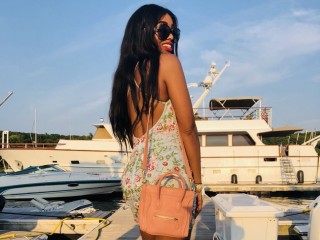 FLOWERPOWER432 webcam girl as a performer. Gallery photo 2.