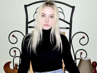 AmandaMiless webcam girl as a performer. Gallery photo 1.