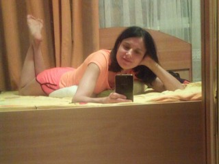 CatchMeXXX webcam girl as a performer. Gallery photo 3.