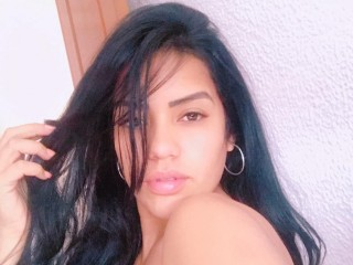 MarianaMorel webcam girl as a performer. Gallery photo 2.