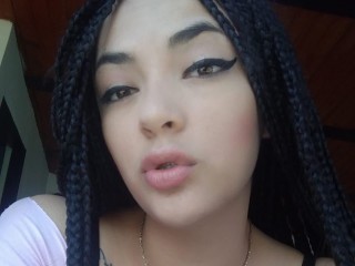 Mia_Mills webcam girl as a performer. Gallery photo 3.