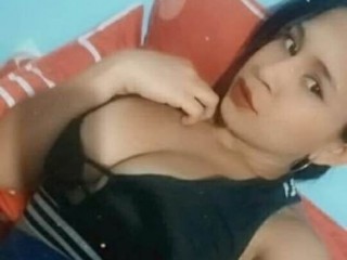 DELICIOUSBITCHXXX webcam girl as a performer. Gallery photo 2.