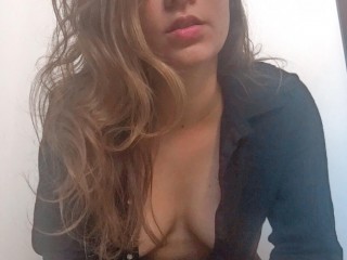 Chat with JulieBoop