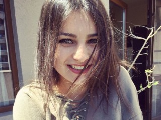 ElenaDays webcam girl as a performer. Gallery photo 3.