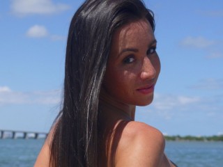 DanceMoretti webcam girl as a performer. Gallery photo 8.