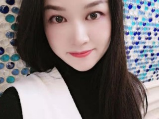 xiaoguo14131 webcam girl as a performer. Gallery photo 1.
