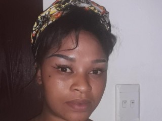 CATWALK_GIRL webcam girl as a performer. Gallery photo 6.