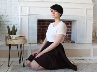 AlexLutz webcam girl as a performer. Gallery photo 3.