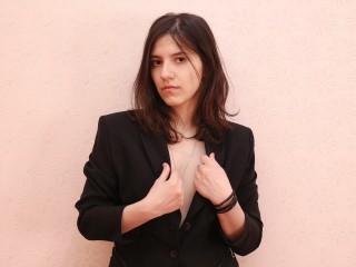 UlianaTren webcam girl as a performer. Gallery photo 3.