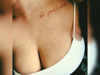 rockythegoddess webcam girl as a performer. Gallery photo 1.