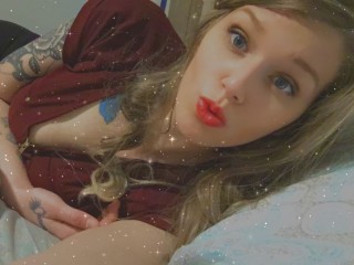 Blueeeyedbarbie webcam girl as a performer. Gallery photo 6.