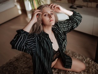 ELIZABET_PAK webcam girl as a performer. Gallery photo 8.