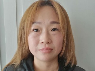 Dongxiulong18 webcam girl as a performer. Gallery photo 1.