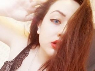 NaughtyChristina webcam girl as a performer. Gallery photo 2.