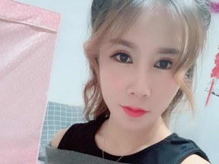 Cherry_SS webcam girl as a performer. Gallery photo 1.