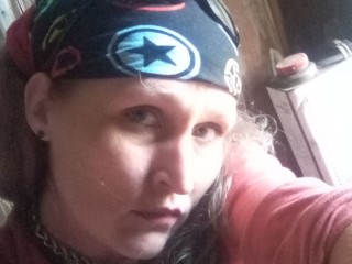 Lilithbrat webcam girl as a performer. Gallery photo 2.