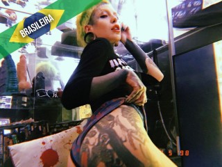 zombiemari webcam girl as a performer. Gallery photo 6.