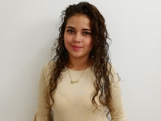 CharlotteRibeiro webcam girl as a performer. Gallery photo 1.