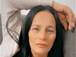 DanaDD webcam girl as a performer. Gallery photo 1.