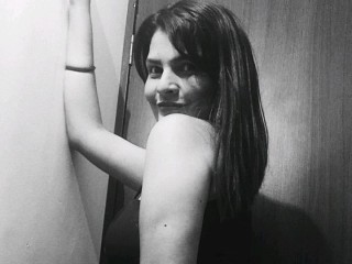 Admary_escola webcam girl as a performer. Gallery photo 2.