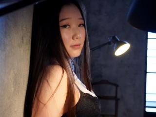 JuneLynn webcam girl as a performer. Gallery photo 6.