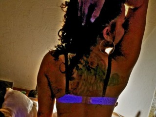 Lilsweethoney217 webcam girl as a performer. Gallery photo 2.