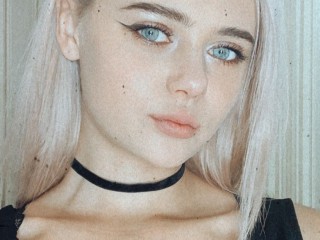 margoritarichy webcam girl as a performer. Gallery photo 2.