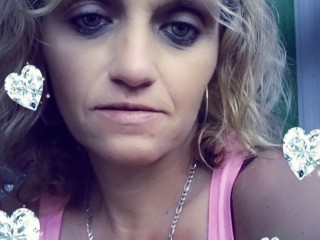 Babygirl694real webcam girl as a performer. Gallery photo 3.