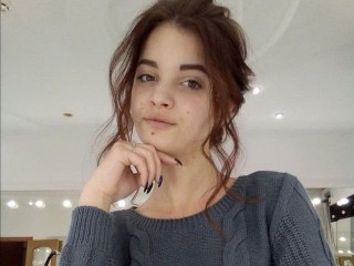 MantraLady webcam girl as a performer. Gallery photo 6.