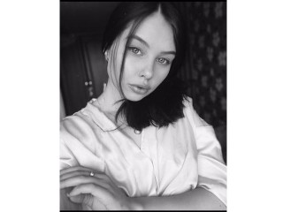 HarrShow webcam girl as a performer. Gallery photo 5.