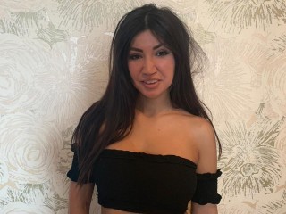 MissAnikaX webcam girl as a performer. Gallery photo 1.