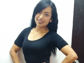 cristiie webcam girl as a performer. Gallery photo 2.