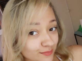 danii_doll webcam girl as a performer. Gallery photo 1.