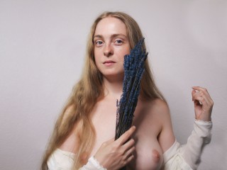 FreyaBergstrom webcam girl as a performer. Gallery photo 3.