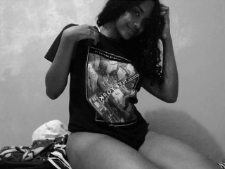 AliciaClinton webcam girl as a performer. Gallery photo 3.