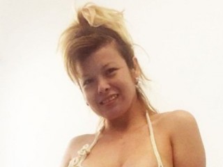 candy_mioara webcam girl as a performer. Gallery photo 4.