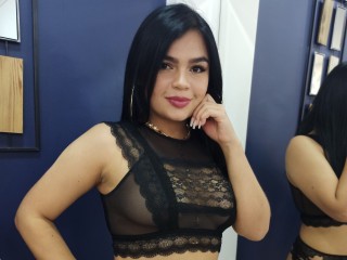 CelesteOwens webcam girl as a performer. Gallery photo 1.