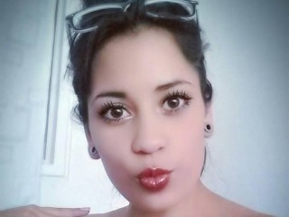 AlicePortter webcam girl as a performer. Gallery photo 1.