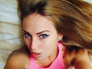 xxxMissElenxxx webcam girl as a performer. Gallery photo 8.