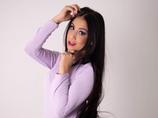 HallieJames webcam girl as a performer. Gallery photo 8.