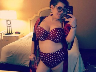 BuxomBonnie webcam girl as a performer. Gallery photo 2.