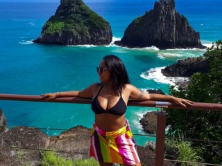 Marimaz webcam girl as a performer. Gallery photo 1.