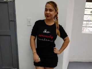 Violetah_OZ webcam girl as a performer. Gallery photo 2.