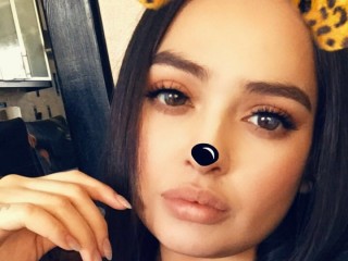 maya_morales webcam girl as a performer. Gallery photo 2.