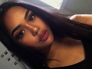 Sweetmeganfox webcam girl as a performer. Gallery photo 1.