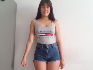 AISHAKOGA webcam girl as a performer. Gallery photo 1.