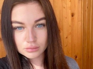 FerraBerry69 webcam girl as a performer. Gallery photo 4.