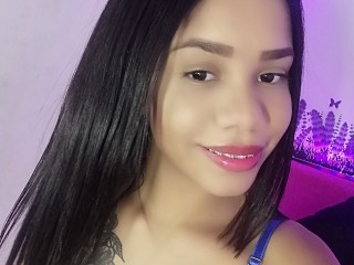 KelseySweaty webcam girl as a performer. Gallery photo 6.