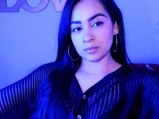 Krista_h webcam girl as a performer. Gallery photo 2.