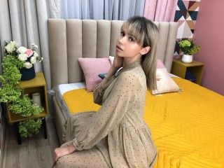 DianaAsher webcam girl as a performer. Gallery photo 3.